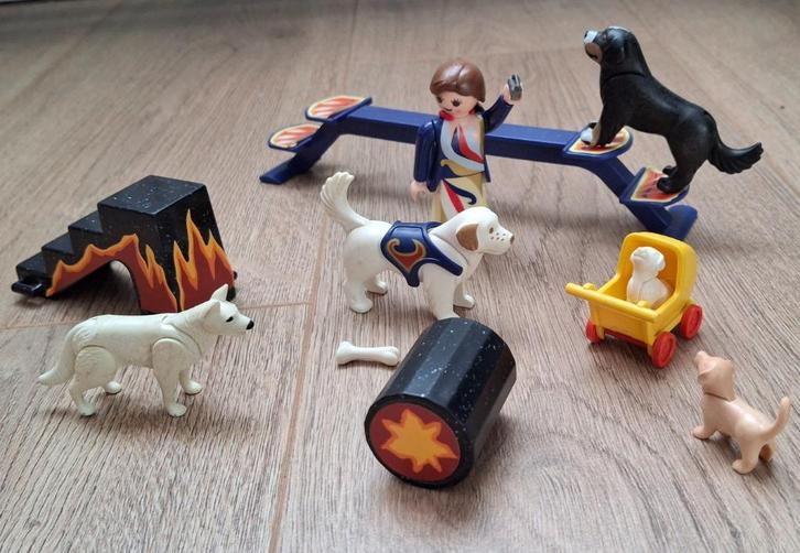 Playmobil 4237 hondentrainer met circus als thema, Kinderen en Baby's, Speelgoed | Playmobil, Zo goed als nieuw, Complete set