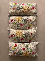 4 kussens van Ikea - wit/zwarte figuur- afmeting 28x50cm, Huis en Inrichting, Woonaccessoires | Kussens, Ophalen of Verzenden