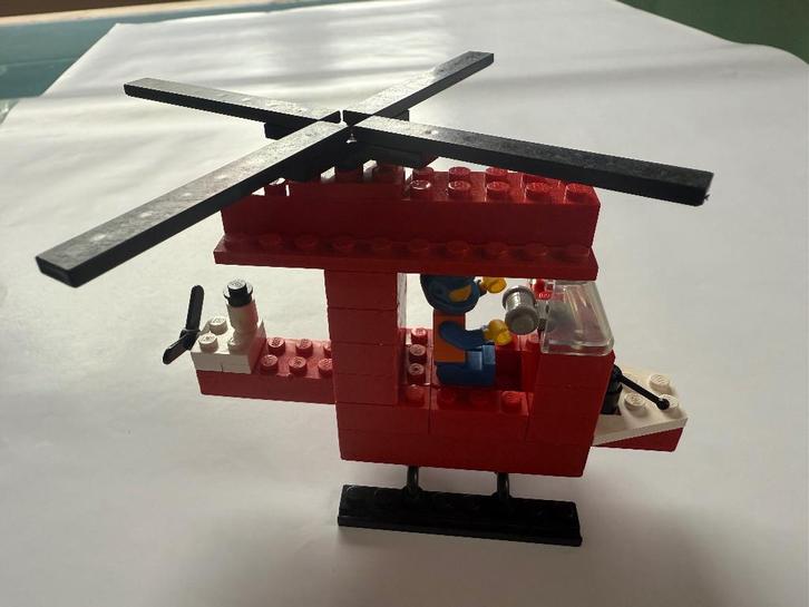 Lego helikopter, vliegtuig veel blokjes, ladderwagen, popjes, Kinderen en Baby's, Speelgoed | Duplo en Lego, Zo goed als nieuw