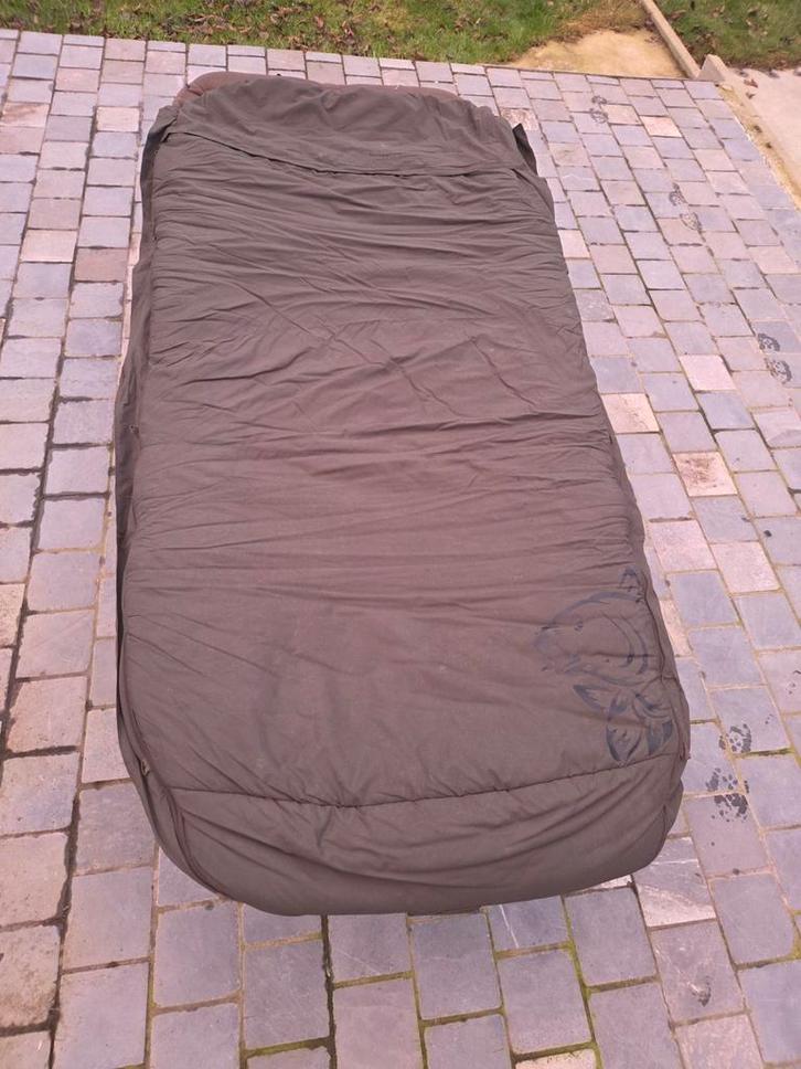 Nash Indulgence ss4 wide 4&5 season, Sports nautiques & Bateaux, Pêche à la ligne | Carpes, Comme neuf, Enlèvement ou Envoi