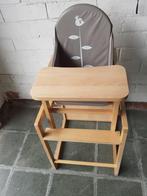 Kinderstoel in hout; omvormbaar tot stoel en tafel, Ophalen, Zo goed als nieuw