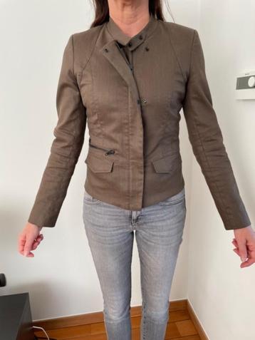 IKKS, kort jasje of vest, mt S, kleur kaki, stretch beschikbaar voor biedingen