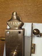 3 complete stellen deurbeslag antieke stijl, Doe-het-zelf en Bouw, Ophalen of Verzenden, Gebruikt, Koper of Messing, Klink of Kruk