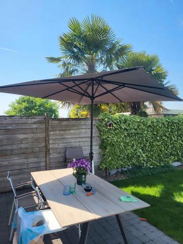 Kwalitatieve Parasol 'Madison' (zonder voet) beschikbaar voor biedingen