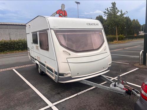 Chateau 403C, Caravans en Kamperen, Caravans, Particulier, tot en met 4, 750 - 1000 kg, Treinzit, Chateau, 2 aparte bedden, tot 4 meter