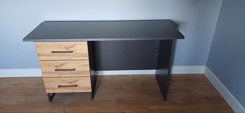 Bureau BUTTE RAUCH, Huis en Inrichting, Bureaus, Zo goed als nieuw, Bureau, Ophalen