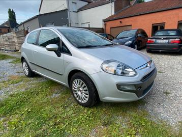 FIAT PUNTO EVO 1.2i/2011/AIRCO/BON ETAT/120000KM/EURO 5 beschikbaar voor biedingen