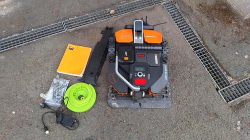 Robot Tondeuse worx Landroid Pour piece., Tuin en Terras, Robotmaaiers, Gebruikt, Ophalen