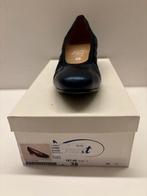 * comfortabele elegante blauwe schoen * Finest * maat 38, Kleding | Dames, Schoenen, Pumps, Blauw, Finest, Ophalen of Verzenden