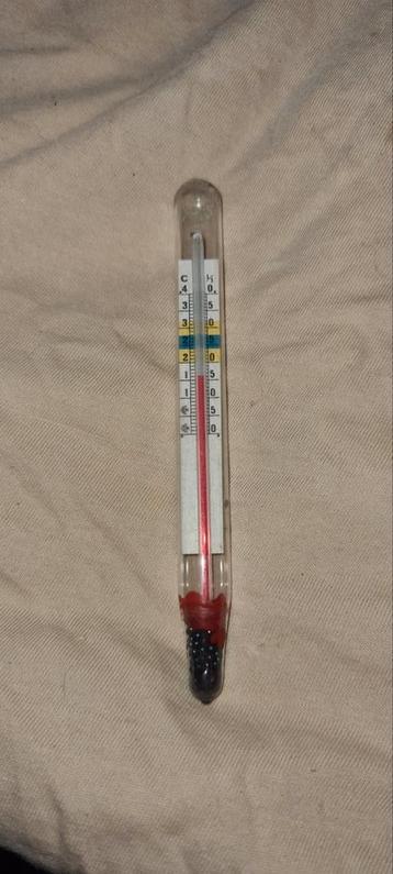Thermometer voor aquarium  beschikbaar voor biedingen