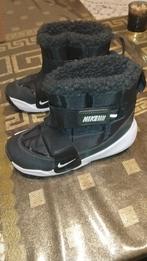 Bot nike enfant 28.5, Enlèvement