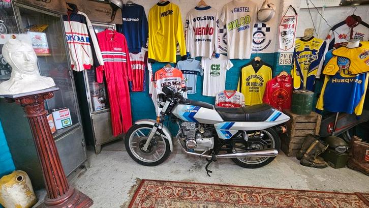 Moto Guzzi 125cc maar 5000 km, Motoren, Motoren | Oldtimers, Ophalen