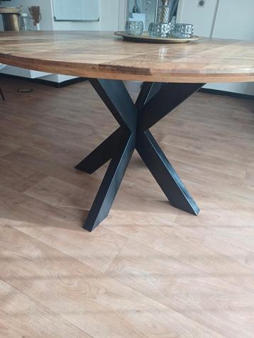 Mangohout rond 130 cm, Huis en Inrichting, Tafels | Eettafels, Ophalen of Verzenden, Zo goed als nieuw, Rond