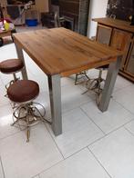 Table haute avec tabourets style industriel, Enlèvement