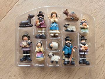 Kerststal figuren +-9cm beschikbaar voor biedingen