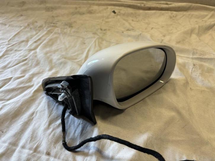 Volkswagen Golf V Rechter Buitenspiegel 010880, Auto-onderdelen, Spiegels, Volkswagen, Gebruikt, Ophalen of Verzenden