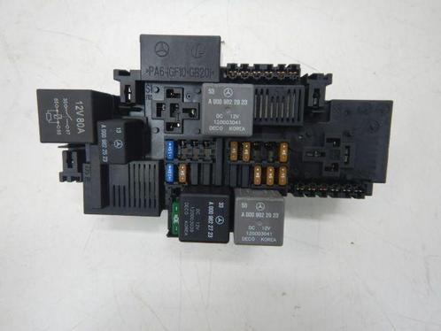 Mercedes-Benz W205 C-Klasse Zekeringkast A2229063202, Auto-onderdelen, Elektronica en Kabels, Gebruikt, Ophalen of Verzenden
