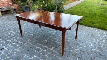 Eetkamertafel 2 m97 x 1,06 m. beschikbaar voor biedingen