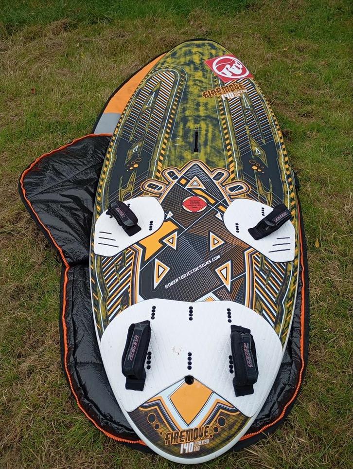 windsurfplank RRD FIREMOVE 140 LTD carbon 90 cm., Watersport en Boten, Windsurfen, Zo goed als nieuw, Plank, Ophalen