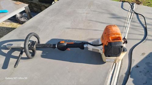 COMBI STIHL  KM 131R, Tuin en Terras, Bosmaaiers, Gebruikt, Accu, Ophalen of Verzenden