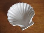 Porcelein schelp Japan, Huis en Inrichting, Keuken | Servies, Ophalen of Verzenden