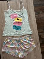 Leuke pyjama maat M, Love to lounge, Ophalen, Zo goed als nieuw, Maat 38/40 (M)