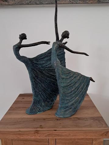 2 prachtige ballerina's (zie foto's) beschikbaar voor biedingen