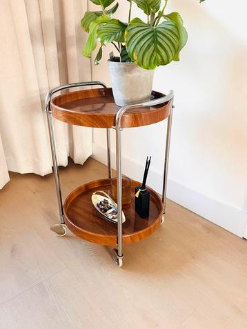 Ronde Vintage theewagen / barcart/ serveerwagen beschikbaar voor biedingen