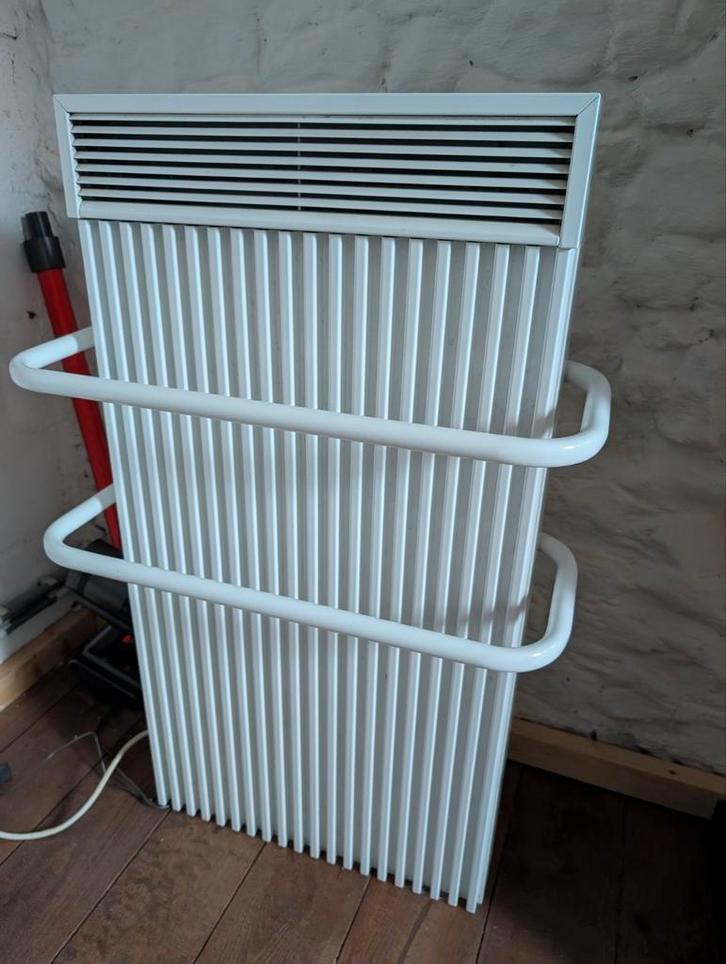 Radiateur ATERNO SBR 1000 watt. Chaleur douce, basse conso, Bricolage & Construction, Chauffe-eau & Boilers, Utilisé, Enlèvement