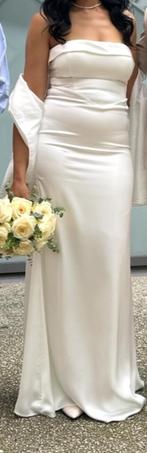 Robe satin écru + 2voiles une longue et une courte, Kleding | Dames, Jurken, Ophalen, Wit, Maat 42/44 (L), Gedragen