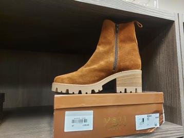 Alexia Barreca boots taupe  (Voelidege Nieuwe !!!!) disponible aux enchères