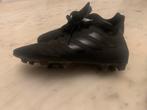 Voetbal schoenen maat 40 Nieuw, Ophalen, Schoenen