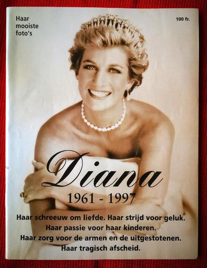Pakket publicaties over Prinses Diana, Verzamelen, Tijdschriften, Kranten en Knipsels, Tijdschrift, 1980 tot heden, Ophalen of Verzenden