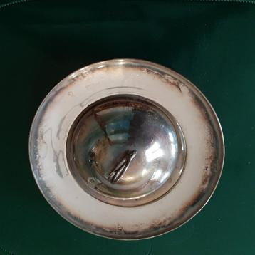 schaaltje met deksel verzilverd beschikbaar voor biedingen