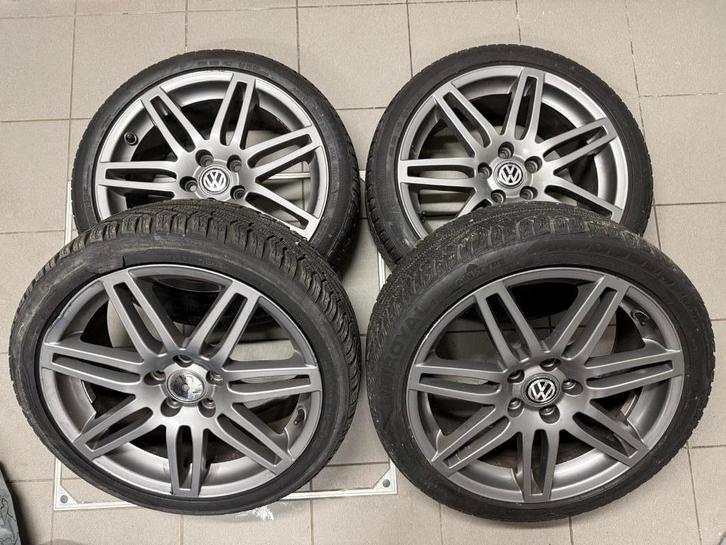 18" Volkswagen Velgen + banden, Auto-onderdelen, Banden en Velgen, Banden en Velgen, All Season, 18 inch, 225 mm, Personenwagen