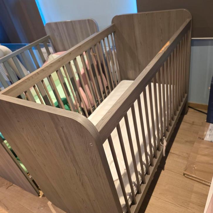 2 lits évolutif 120 cm x 60 cm avec matelas, Enfants & Bébés, Chambre d'enfant | Chambres d'enfant complètes