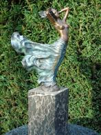 statue d une femme seins nue en bronze pat vert signé ..., Antiquités & Art, Bronze, Enlèvement ou Envoi