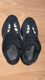 Yeezy’s 700 v3, Kleding | Heren, Schoenen, Ophalen, Adidas Yeezy, Gedragen, Wit