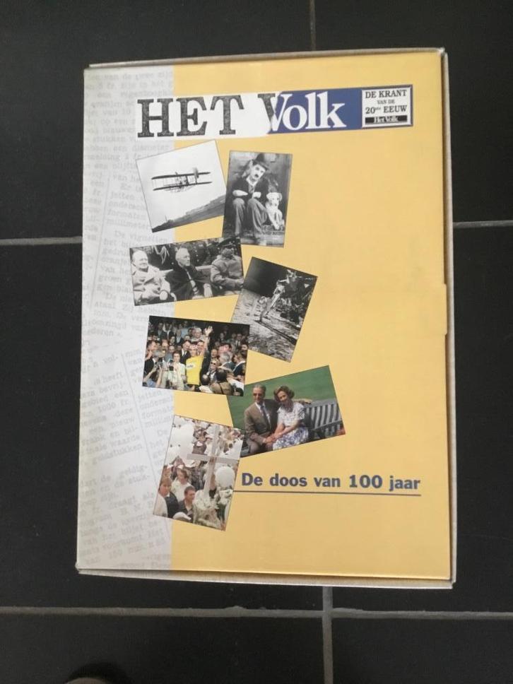 Het Volk - de doos van 100 jaar, Boeken, Tijdschriften en Kranten, Gelezen, Krant, Ophalen