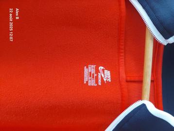 Vestes Nike  beschikbaar voor biedingen