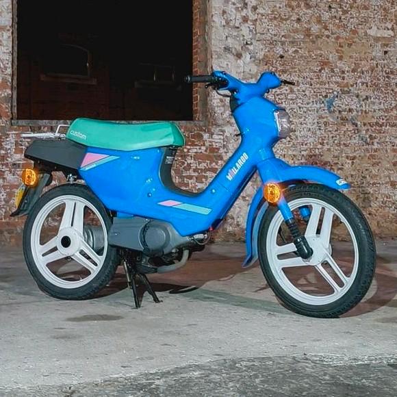 Honda wallaroo Custom A klasse maar 3000 km, Vélos & Vélomoteurs, Cyclomoteurs | Oldtimers & Ancêtres, Autres marques, Classe A (25 km/h)