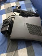 Xbox 360 Slim + Kinect, Games en Spelcomputers, 360 S, Ophalen of Verzenden, Zo goed als nieuw, Zonder controller