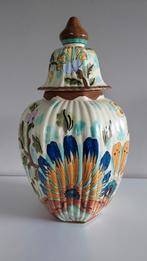 Prachtige Gouda plateel dekselvaas van Holland - decor Kreta, Antiquités & Art, Antiquités | Vases, Enlèvement ou Envoi