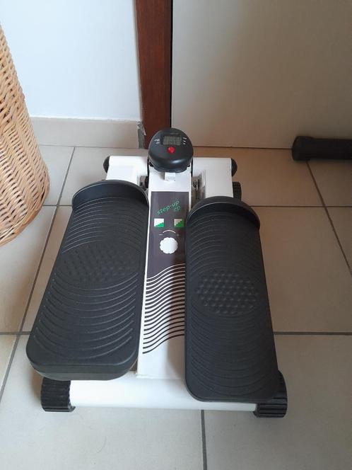 Tunturi step-up met computer, Sport en Fitness, Fitnessapparatuur, Zo goed als nieuw, Kunststof, Ophalen