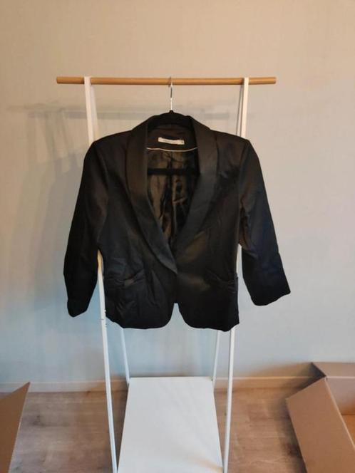 Zwarte blazer Lola&Liza maat 40, Kleding | Dames, Jasjes, Kostuums en Pakken, Zo goed als nieuw, Maat 38/40 (M), Zwart, Ophalen of Verzenden