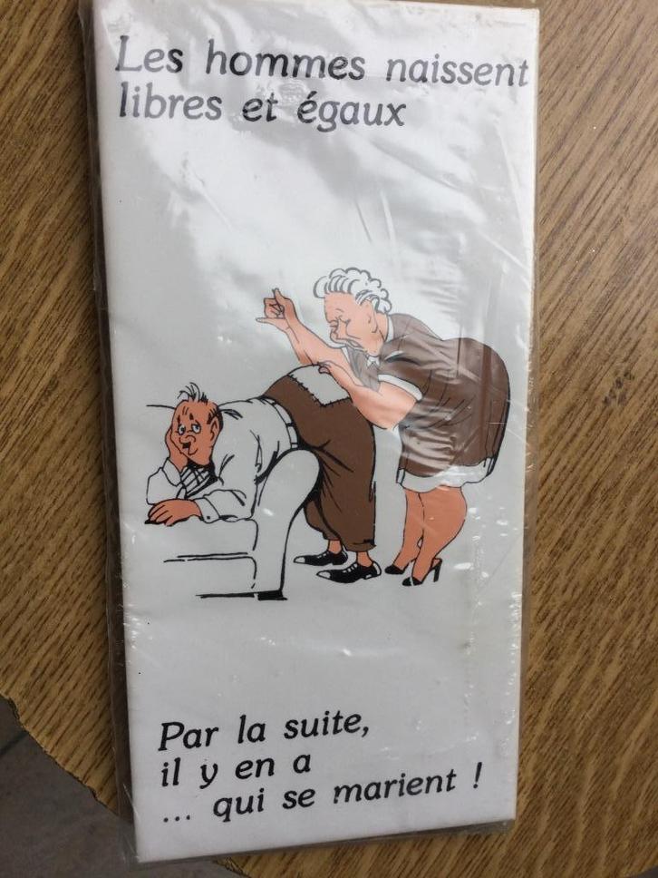 ACCESSOIRES-JEUX-LIVRE ECT A PETITS PRIX, Antiquités & Art, Antiquités | Autres Antiquités, Enlèvement ou Envoi