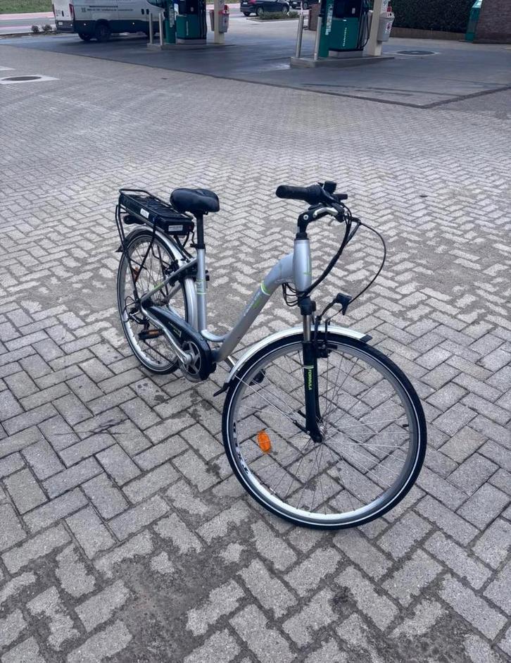 Elektrische fiets, Fietsen en Brommers, Elektrische fietsen, Zo goed als nieuw, Ophalen
