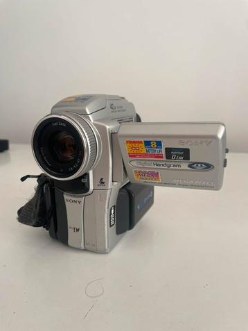 Camera mini DV sony beschikbaar voor biedingen