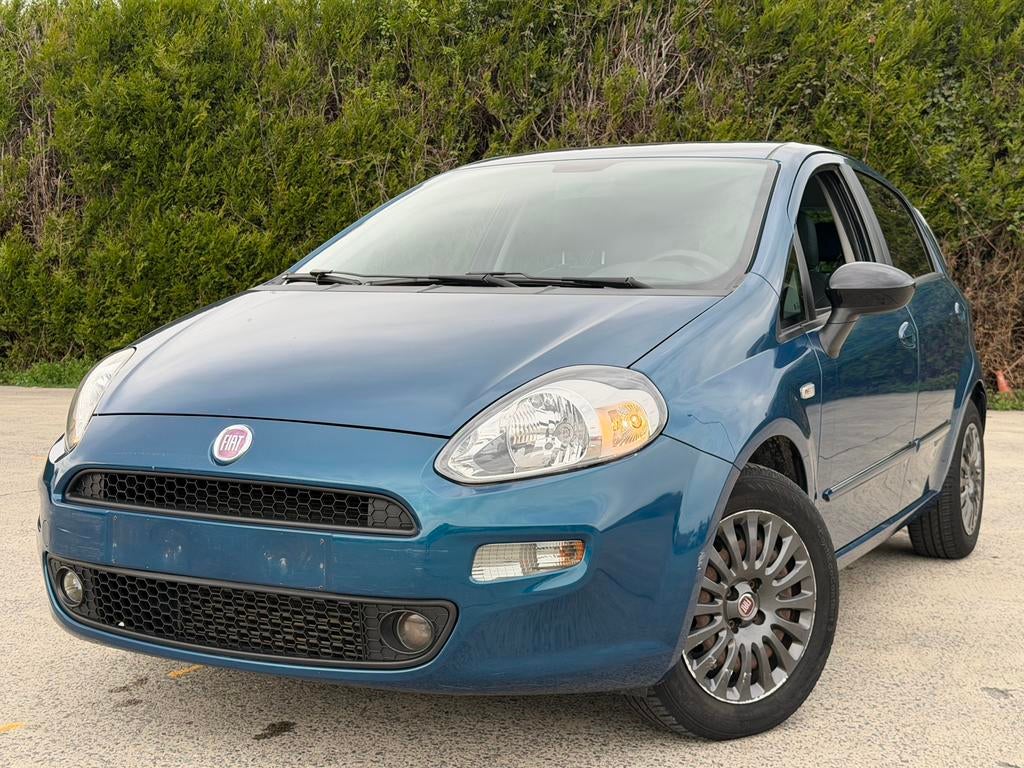 Fiat Punto Evo | Disponible Immédiatement | carnet complet |, Autos, Fiat, Entreprise, Achat, Punto, Cuir, Enlèvement