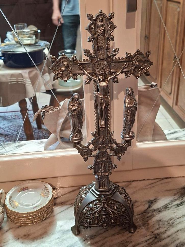 Tinnen kruisbeeld, Antiek en Kunst, Antiek | Kandelaars, Ophalen